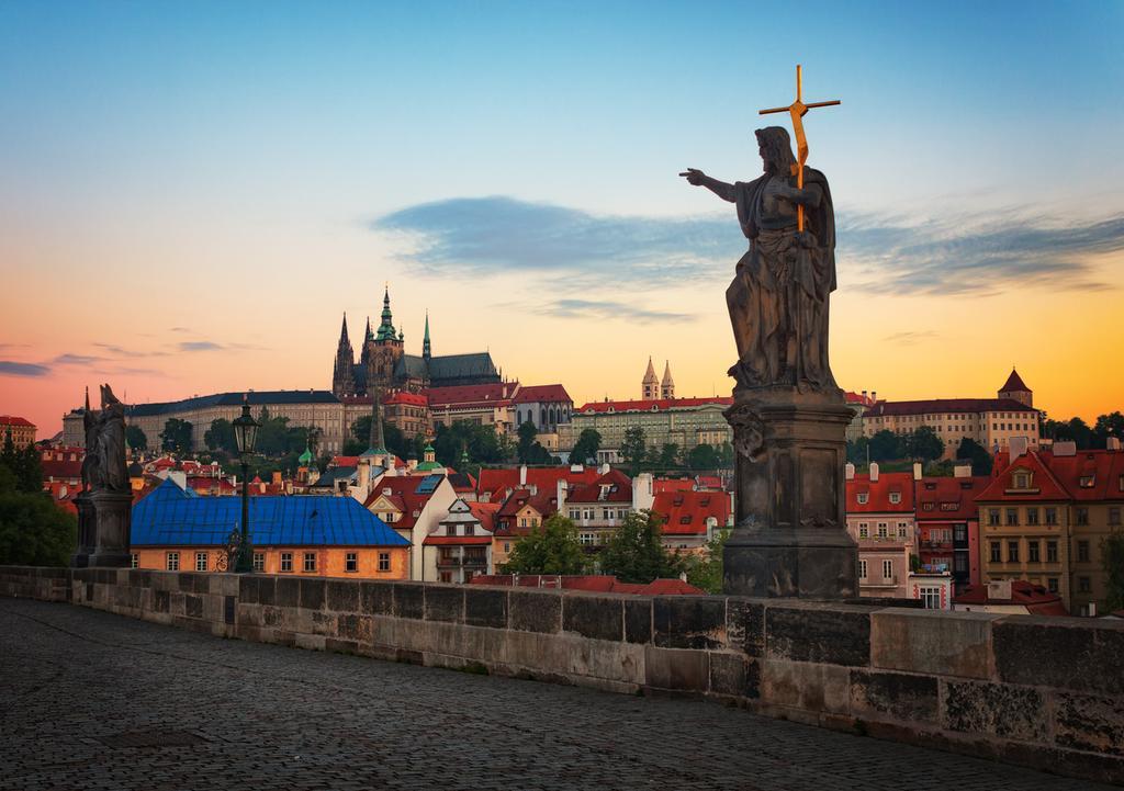 Charles Central Apartment Prag Rum bild