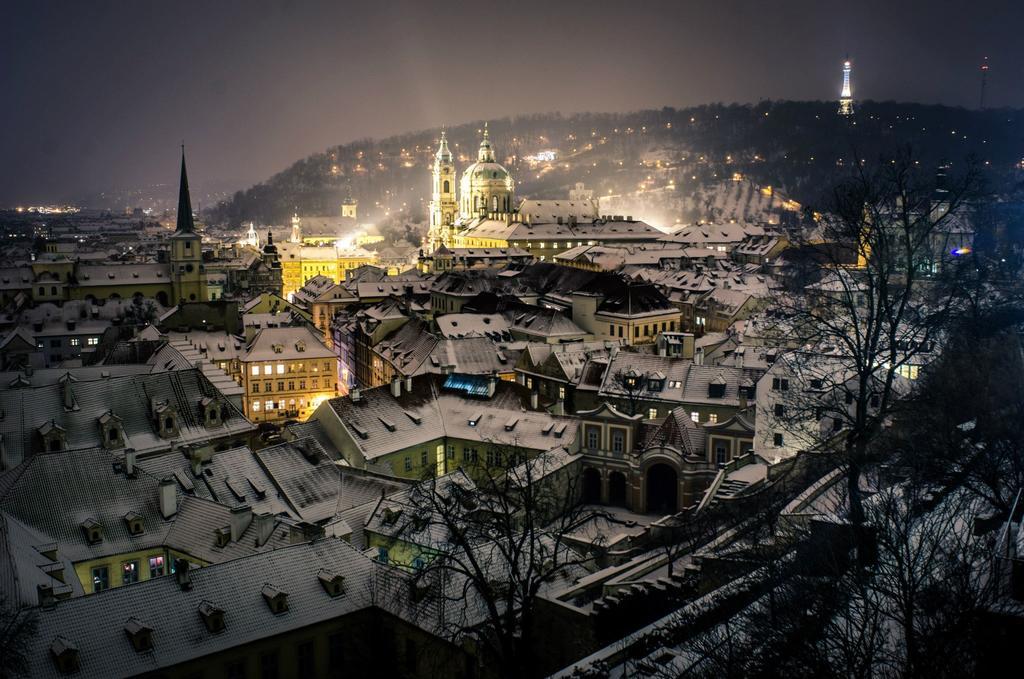 Charles Central Apartment Prag Rum bild