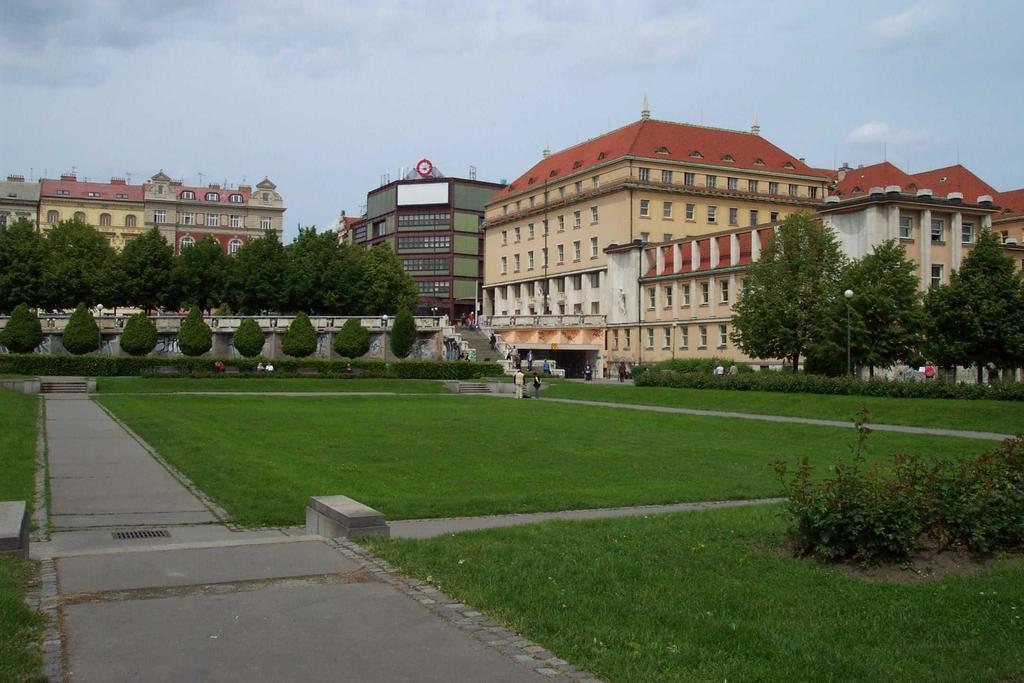Charles Central Apartment Prag Rum bild