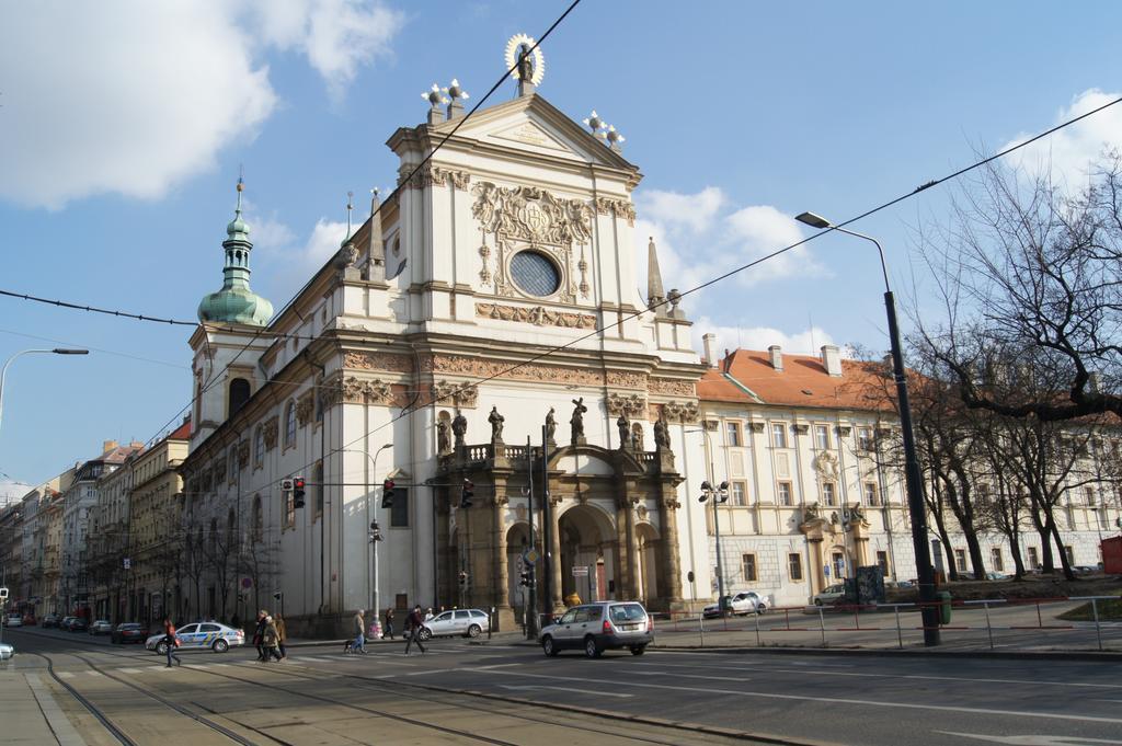 Charles Central Apartment Prag Exteriör bild
